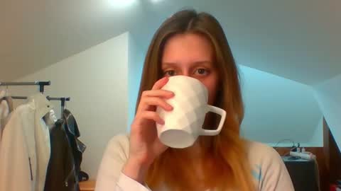 L U N A  online show from 12, 3, 2025