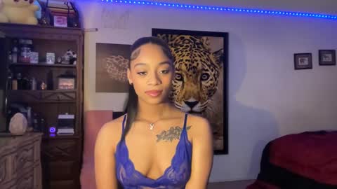 lunaa_11 online show from 8, 12, 2024