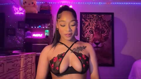 Snapshot of lunaa_11 chatting on 9, 5, 2026 lunaa_11 online show from 9, 5, 2026