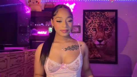 Snapshot of lunaa_11 chatting on 15, 5, 2026 lunaa_11 online show from 15, 5, 2026