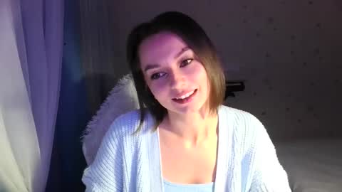 Snapshot of lunaa_bluee chatting on 24, 10, 2025 lunaa_bluee online show from 24, 10, 2025
