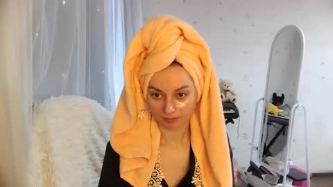 Snapshot of lunaa_bluee chatting on 15, 5, 2026 lunaa_bluee online show from 15, 5, 2026