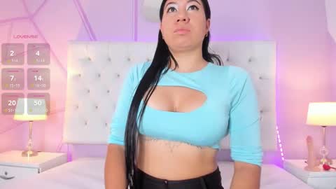 Snapshot of lunaa_hart chatting on 11, 11, 2025 lunaa_hart online show from 11, 11, 2025