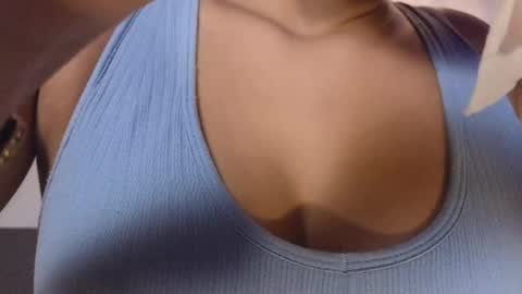 Luna Aspen online show from 9, 4, 2026