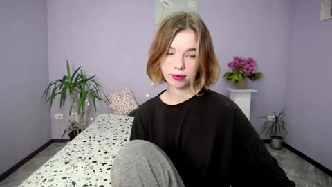Snapshot of lunaastar_ chatting on 10, 12, 2024 lunaastar_ online show from 10, 12, 2024