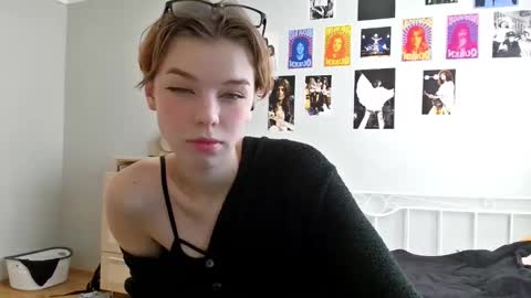 Snapshot of lunaastar_ chatting on 6, 1, 2025 lunaastar_ online show from 6, 1, 2025