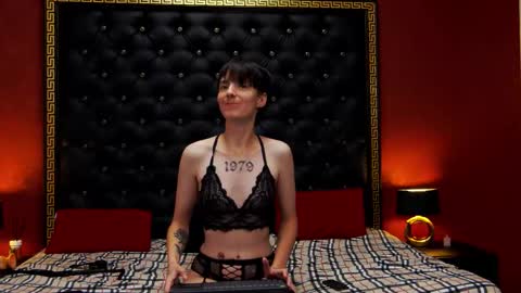 Snapshot of lunadevill chatting on 10, 9, 2025 Luna Devil online show from 10, 9, 2025