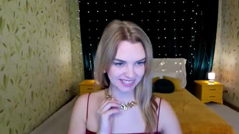 Snapshot of lunaflinn chatting on 11, 2, 2026 lunaflinn online show from 11, 2, 2026