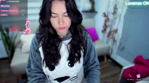 Luna online show from 12, 4, 2026