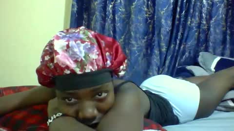 lunah_kitty online show from 12, 5, 2026