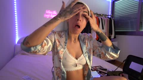 Laura online show from 24, 1, 2025