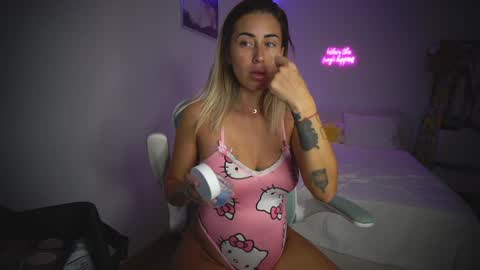 Laura online show from 23, 10, 2025