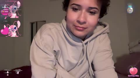Snapshot of lunaloopzz chatting on 13, 6, 2026 lunaloopzz online show from 13, 6, 2026