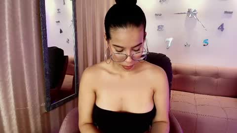 Snapshot of lunamillers_ chatting on 15, 4, 2026 lunamillers_ online show from 15, 4, 2026
