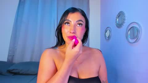 Snapshot of lunamontiel_ chatting on 12, 3, 2025 Luna online show from 12, 3, 2025