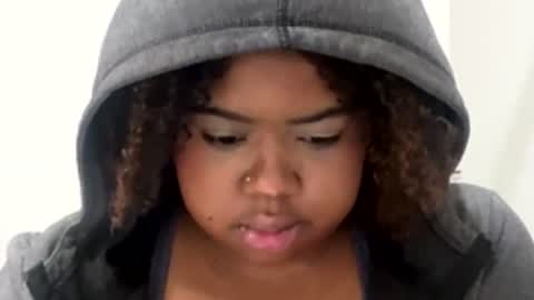 lunamoth00 online show from 3, 12, 2025