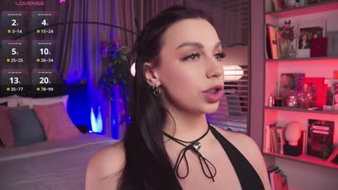 Luna  next streams Mon Fri Sat Sun 8pm-5am gmt0 online show from 19, 1, 2025