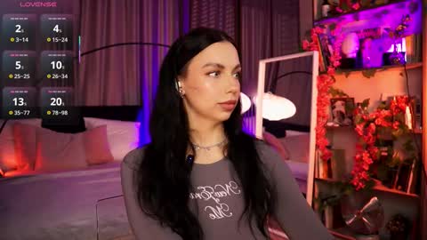 Luna  next streams Mon Fri Sat Sun 8pm-5am gmt0 online show from 6, 10, 2025