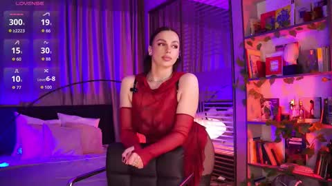 Luna  next streams Mon Fri Sat Sun 8pm-5am gmt0 online show from 20, 12, 2025