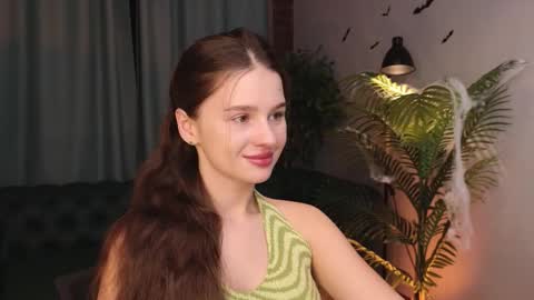 lunaolivia_ online show from 29, 10, 2025