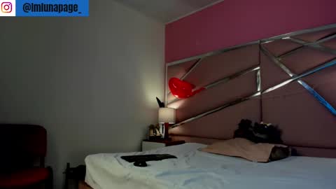 Snapshot of lunapagee chatting on 19, 2, 2025 Luna Page online show from 19, 2, 2025