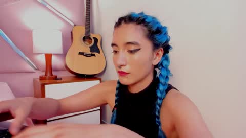Snapshot of lunapagee chatting on 10, 3, 2025 Luna Page online show from 10, 3, 2025
