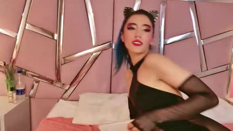 Snapshot of lunapagee chatting on 8, 10, 2025 Luna Page online show from 8, 10, 2025
