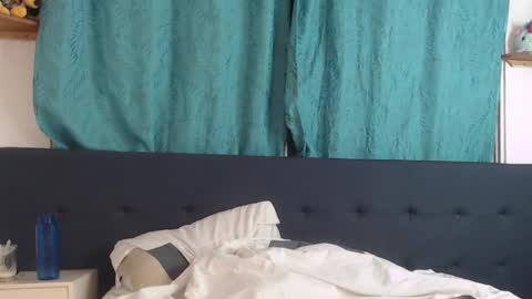 Julieth  online show from 6, 1, 2025