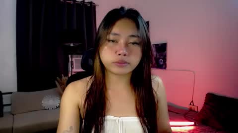 Snapshot of lunapinay chatting on 19, 4, 2026 Luna online show from 19, 4, 2026
