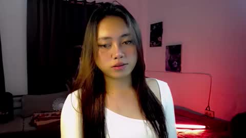 Snapshot of lunapinay chatting on 20, 4, 2026 Luna online show from 20, 4, 2026