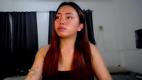 Snapshot of lunapinay chatting on 1, 5, 2026 Luna online show from 1, 5, 2026