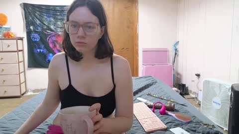 Snapshot of lunaquinn45 chatting on 22, 12, 2024 lunaquinn45 online show from 22, 12, 2024