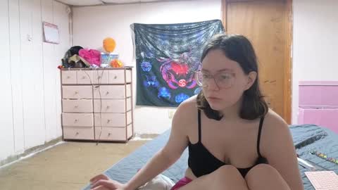 Snapshot of lunaquinn45 chatting on 23, 12, 2024 lunaquinn45 online show from 23, 12, 2024
