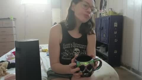 Snapshot of lunaquinn45 chatting on 22, 2, 2025 lunaquinn45 online show from 22, 2, 2025