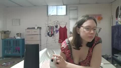 Snapshot of lunaquinn45 chatting on 7, 3, 2025 lunaquinn45 online show from 7, 3, 2025
