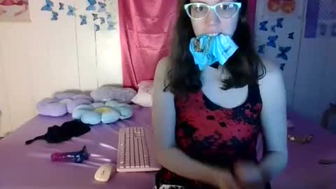 lunaquinn45 online show from 27, 10, 2025