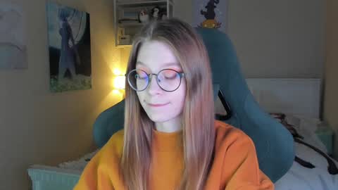 Snapshot of lunar_sofia chatting on 2, 12, 2024 Sofia online show from 2, 12, 2024