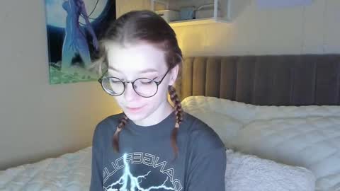 Snapshot of lunar_sofia chatting on 24, 2, 2025 Sofia online show from 24, 2, 2025