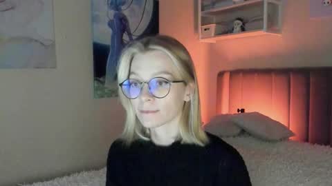 Snapshot of lunar_sofia chatting on 29, 9, 2025 Sofia online show from 29, 9, 2025