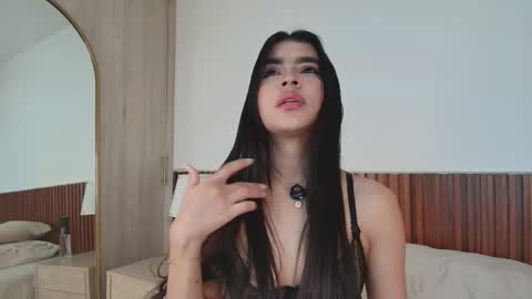 Luna Rousse online show from 3, 6, 2026