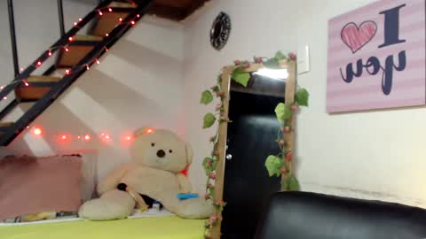 Snapshot of lunasky83 chatting on 29, 12, 2024 luna online show from 29, 12, 2024