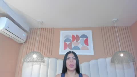 Luna online show from 5, 4, 2026