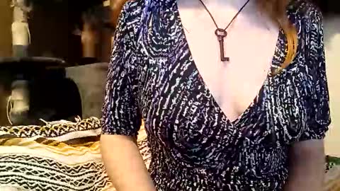 lunathepoet online show from 11, 6, 2026