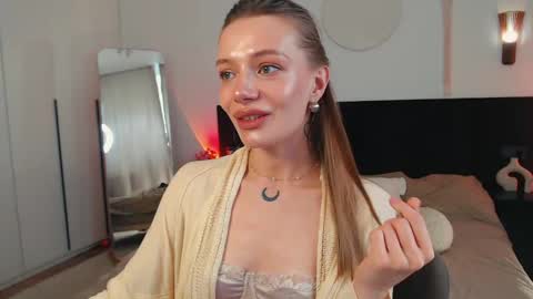 LunaticaBae online show from 22, 5, 2026