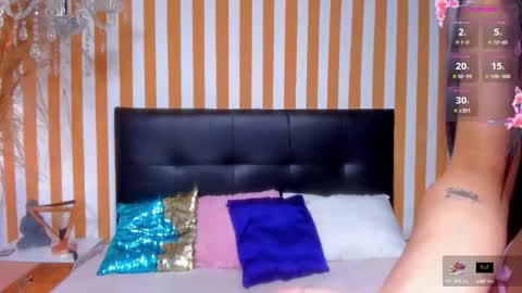 Snapshot of lunatoledo chatting on 2, 10, 2025 Luna Toledo online show from 2, 10, 2025