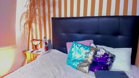 Luna Toledo online show from 9, 1, 2026