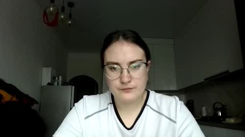 Snapshot of lunavelvet3 chatting on 3, 12, 2025 lunavelvet3 online show from 3, 12, 2025