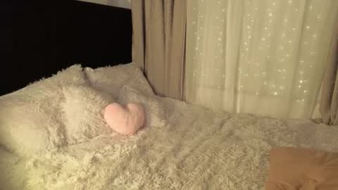 lunavelvet7 online show from 16, 3, 2026