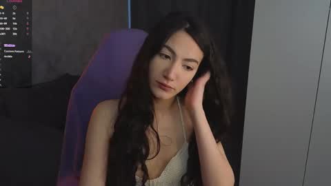 lunavirelle online show from 17, 4, 2026