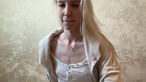 Snapshot of lunawhitex chatting on 1, 6, 2026 Luna online show from 1, 6, 2026